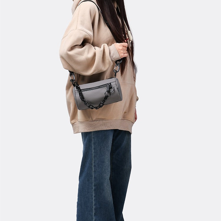 Outdoor messenger shoulder bag
