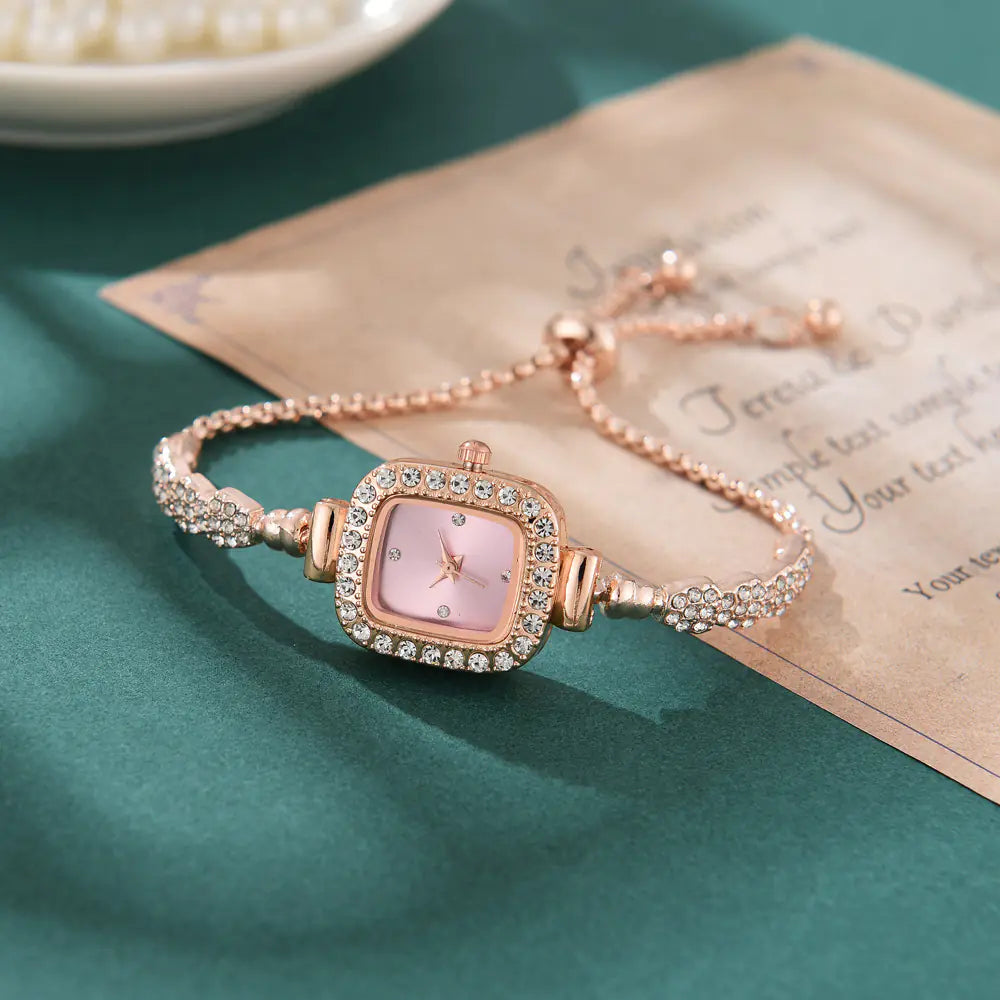 2023 New Women's Square Quartz Bracelet Watch