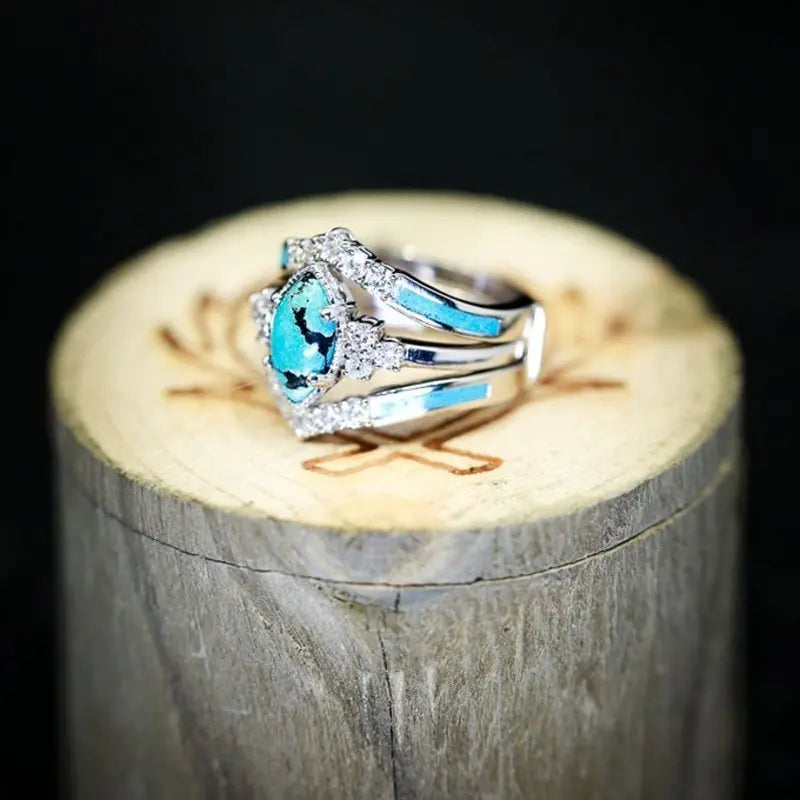 Inlaid Green Stone Ring Set